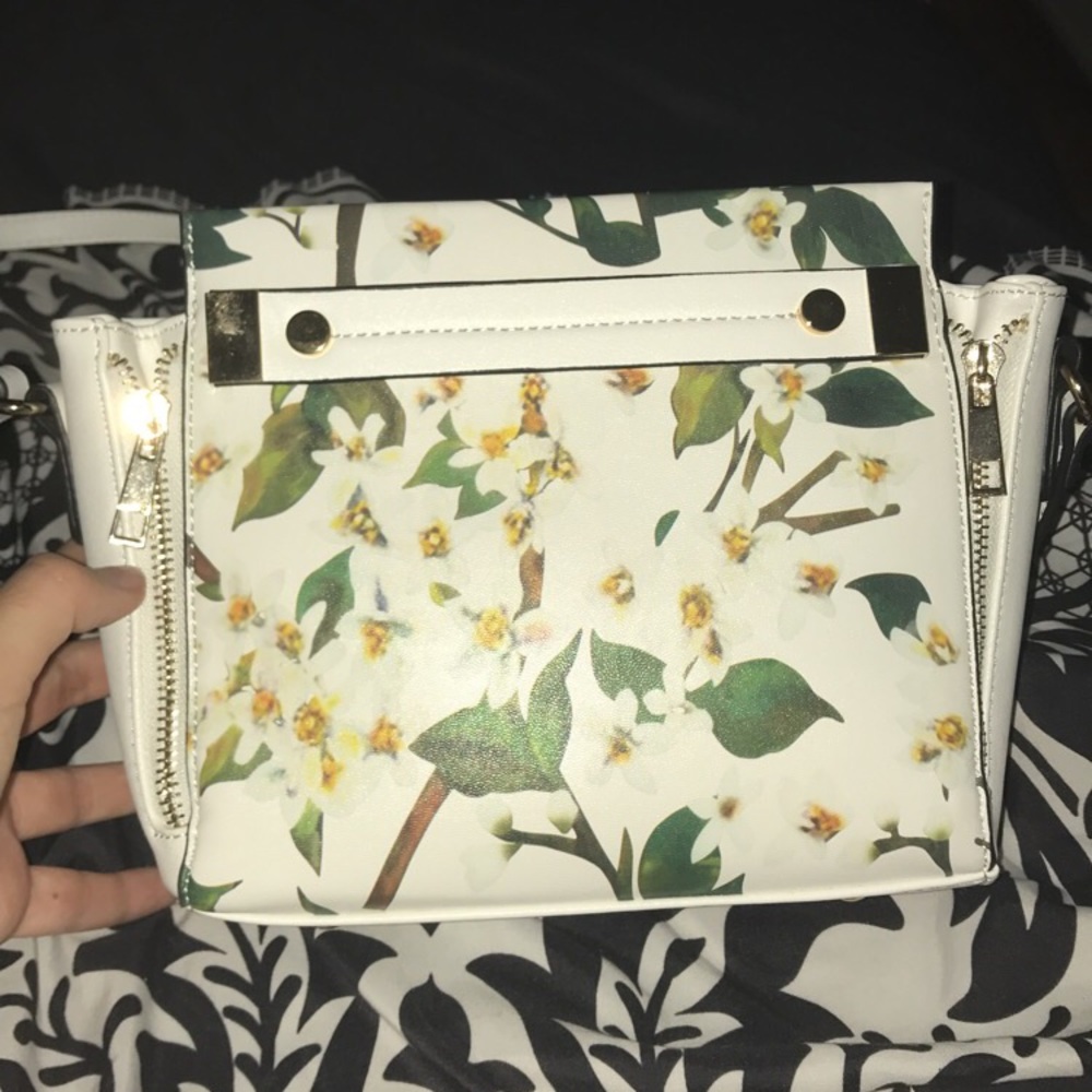 BRAND NEW crossbody bag